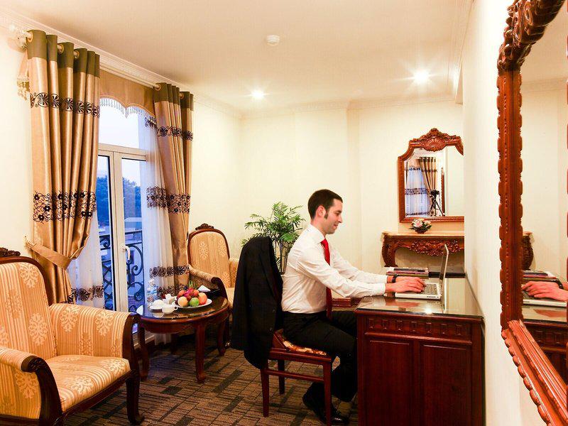 816181B941460375BF886F40A8FBA024