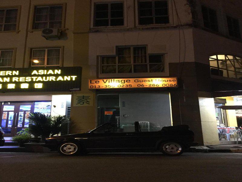 A439AB2D9D53B2AEE33ACC2BFF118462