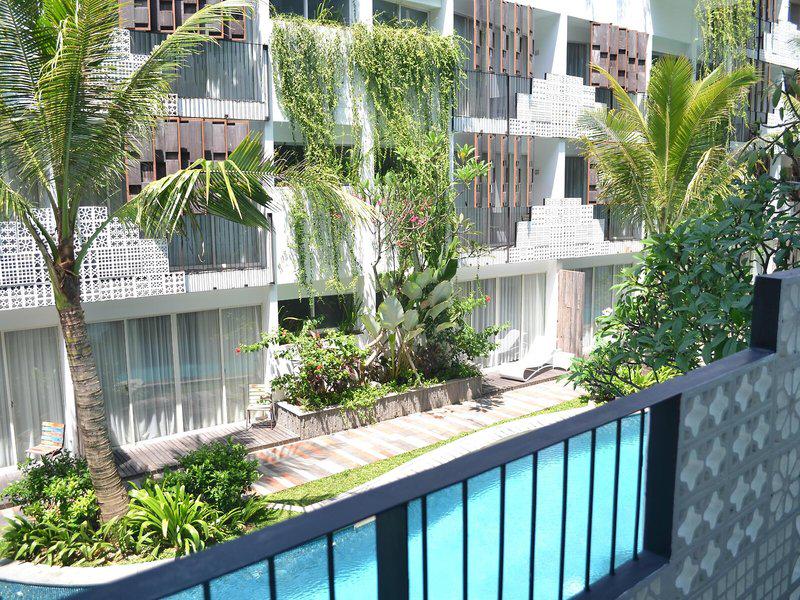 E891EF78B9303805BDC0335276AFAC9D