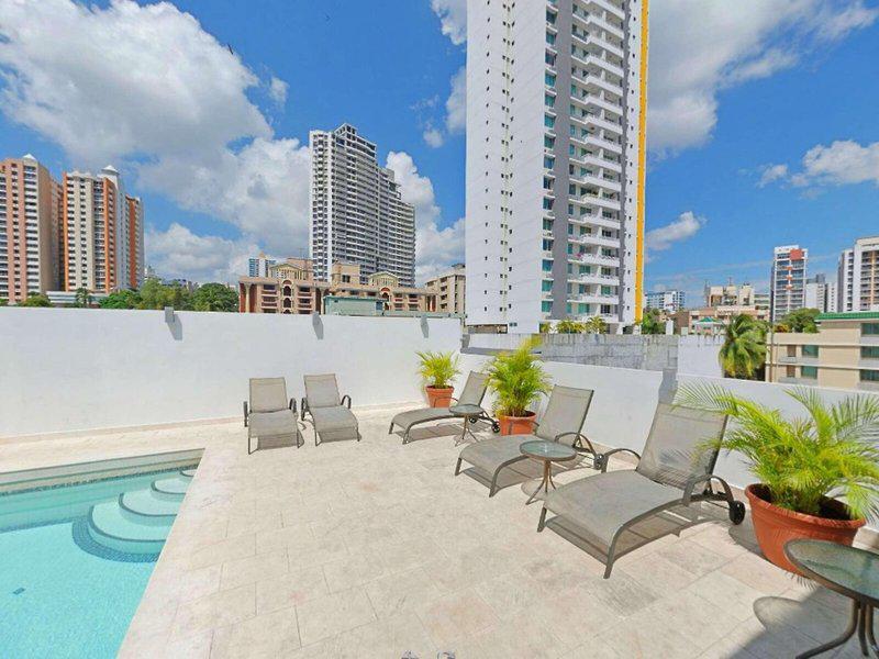 D267CB765D16E8D34CD04FC111C34C7C