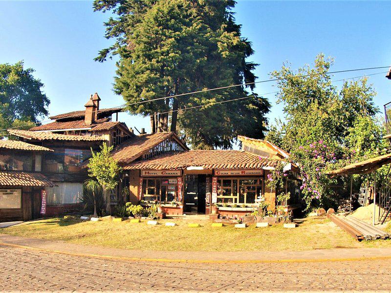 03C8AA066756BF6E46FEAAD464C4CA74