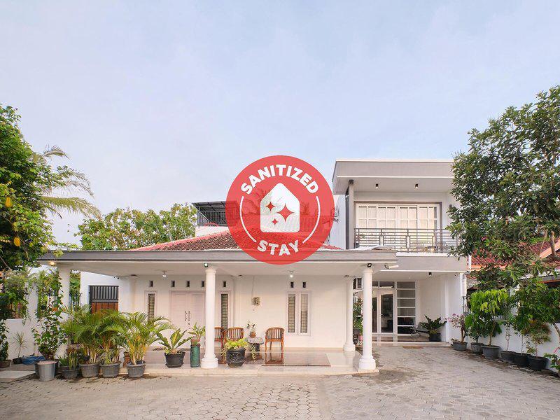 E58FD52C7A80FE93805E919D0BD61619