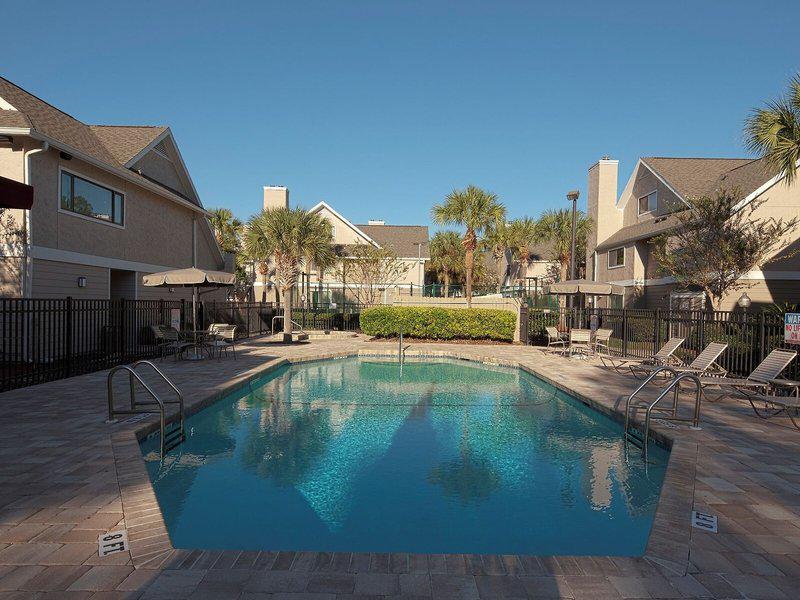 EECADDCE25F1C5E99C2FC7B38030DB53