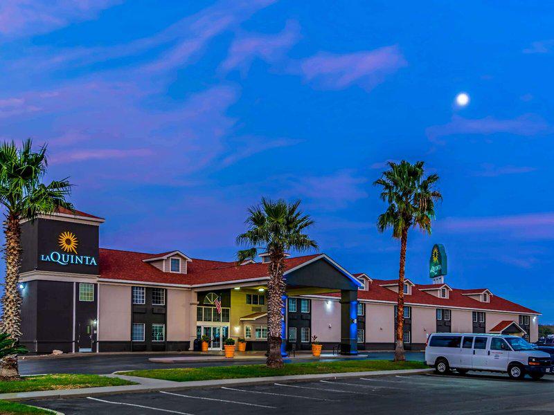 F1617479B13FF809423D977D63F1E871