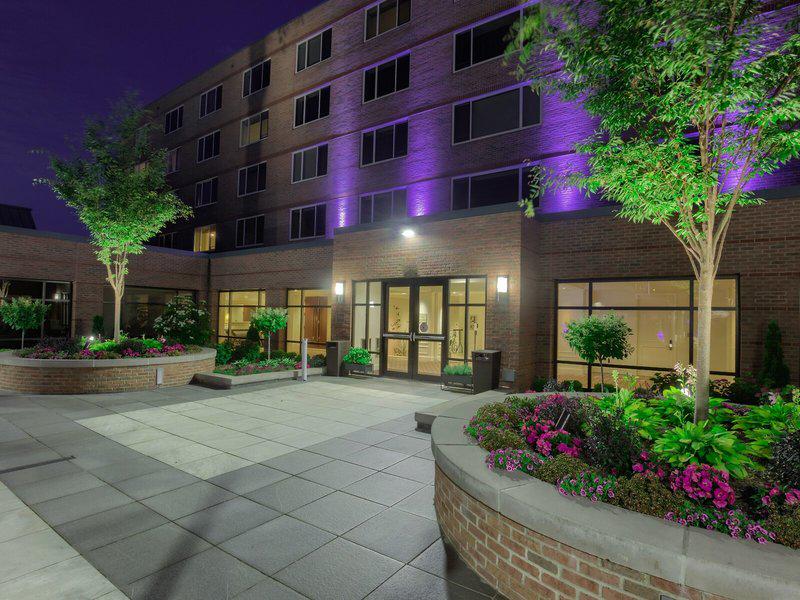 91B8C72693FDB436B0A140C2B77195ED