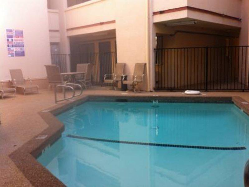 AF312C68E05DE5AB566284DFEFD848F9