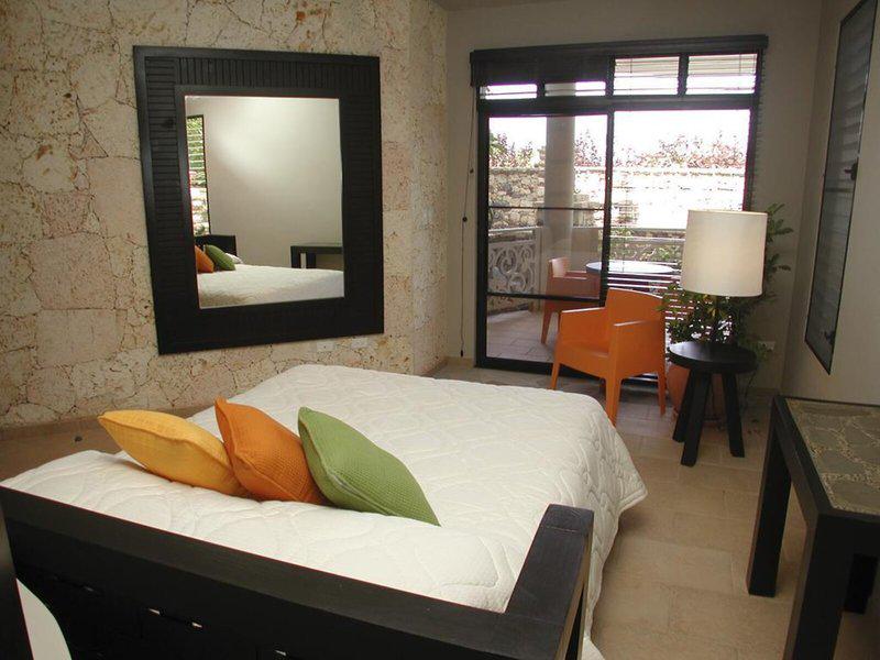 DF3244E2C0D25216C01DAE030D9E0F57