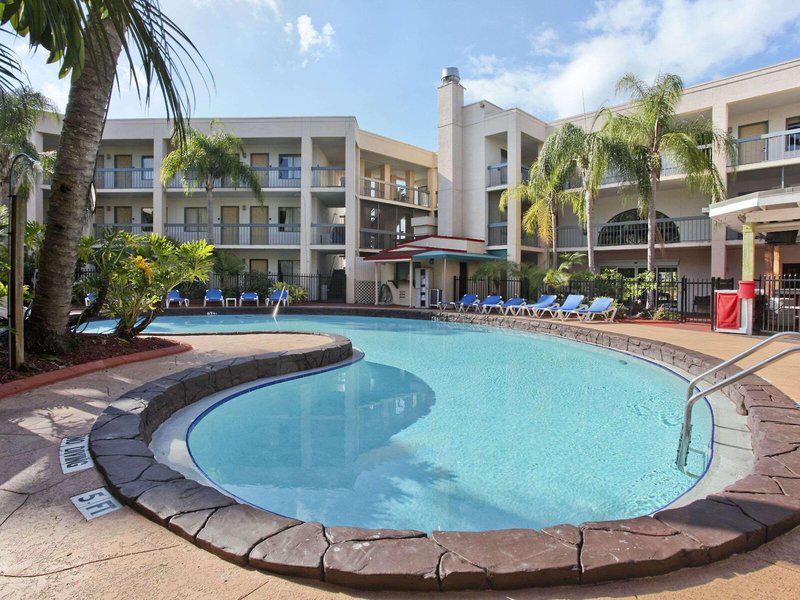 CD31AB48EAF44B81A1B087716A79BC24