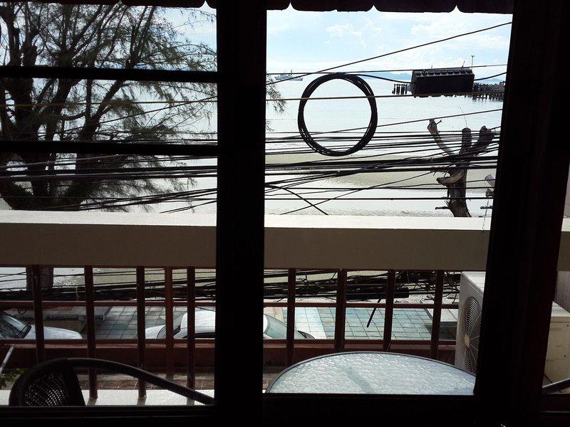 A68B95E0FF63906456CF3AA695623C24