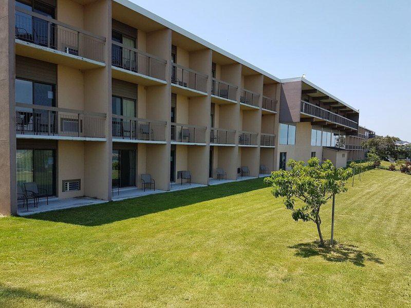 2702DC153475C2D66F9BDD48094BBA5C