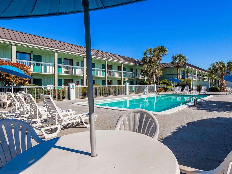 E815CD0A22BC1781ECE13A96BBC2B1F6