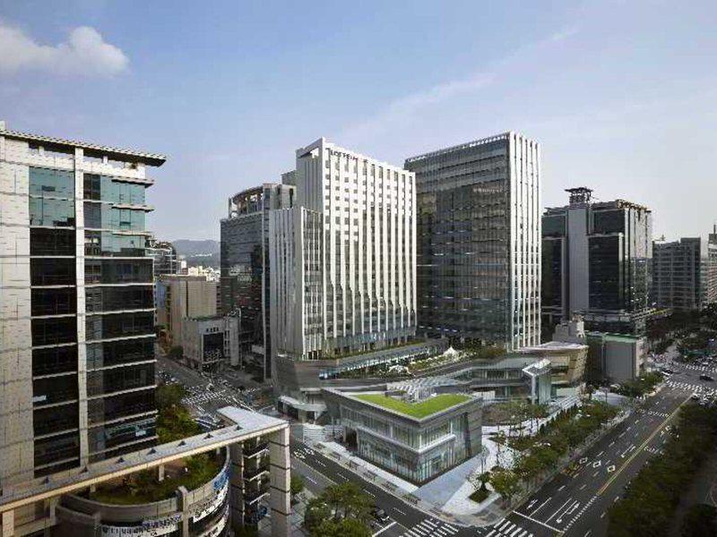 6AAB3F34E4D1C106F65F918719E98D26