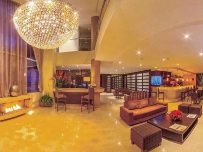 109E2F35F5240314DDA8179F2DB78911