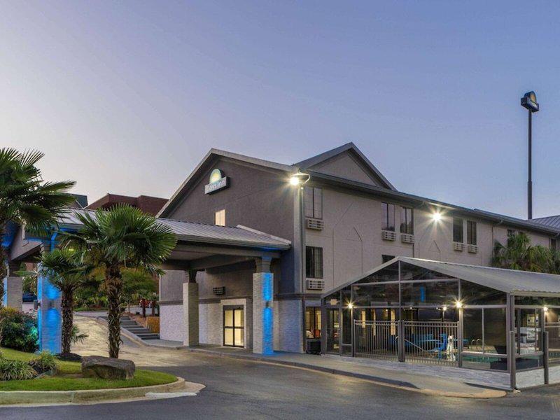 8C66E42D7DEE70F5D81F73E101689B9A