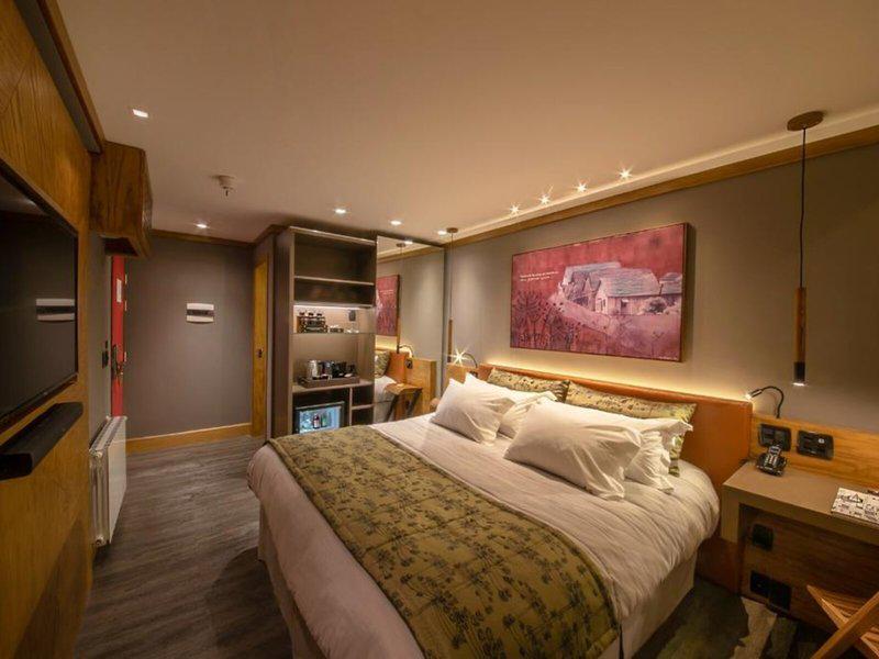 43A9E40AD151B4E6C1A0EBDBA269B15F