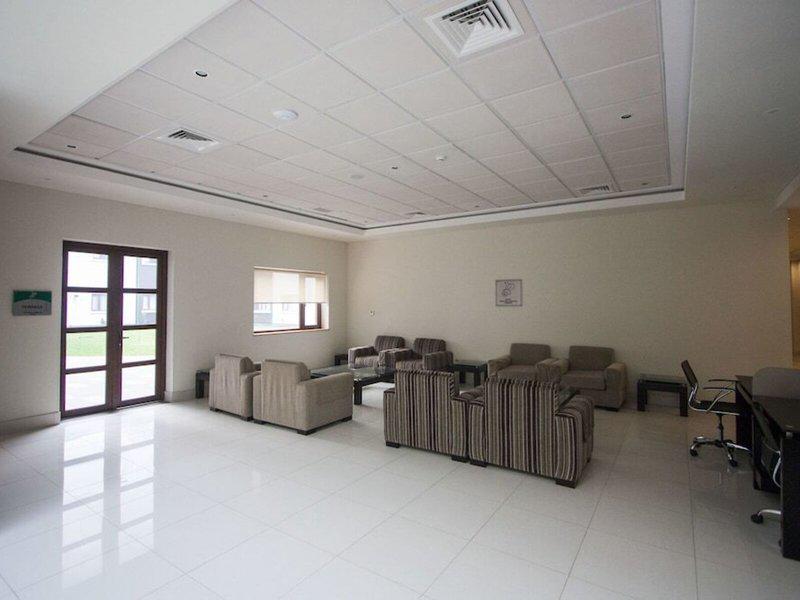 AB1327B5A214888A6BB976C08C2F19BB