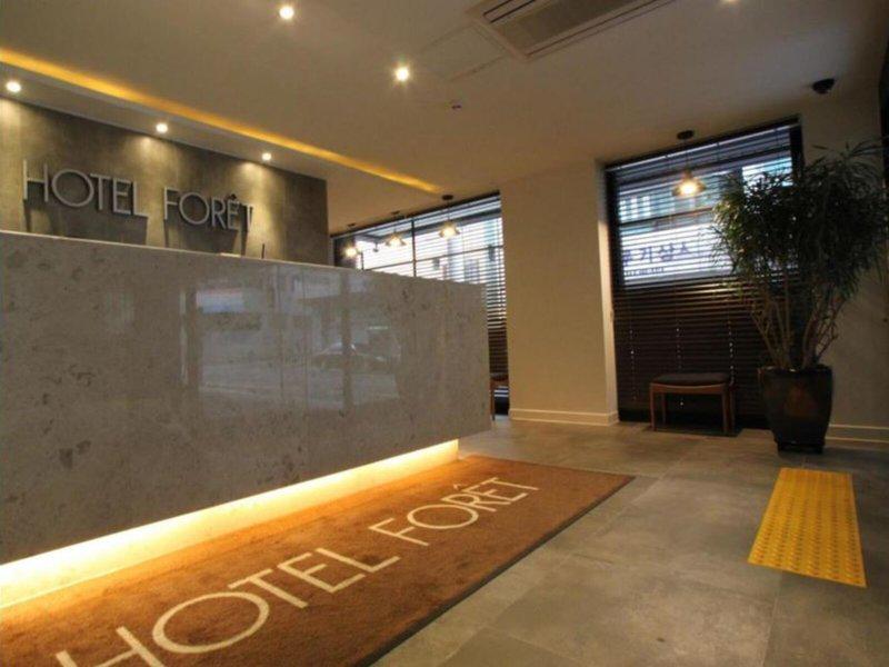 1142D3D76FA4A5718967FC9DAD3BA076