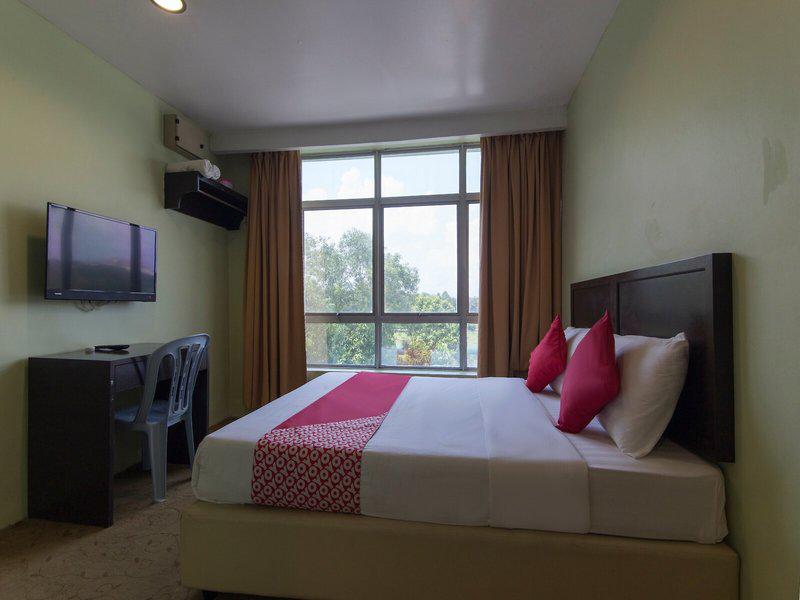 83C655B52D7FA904BD120A4DE56FD14C