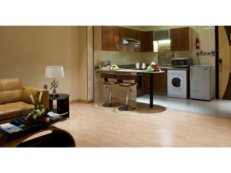 92DC95652660588924A98DE27EBFFB90