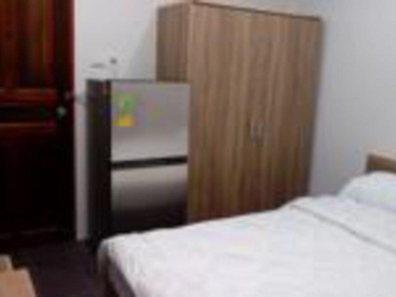 FEA5A39A081B32CCB8D6FE3D709F58D5