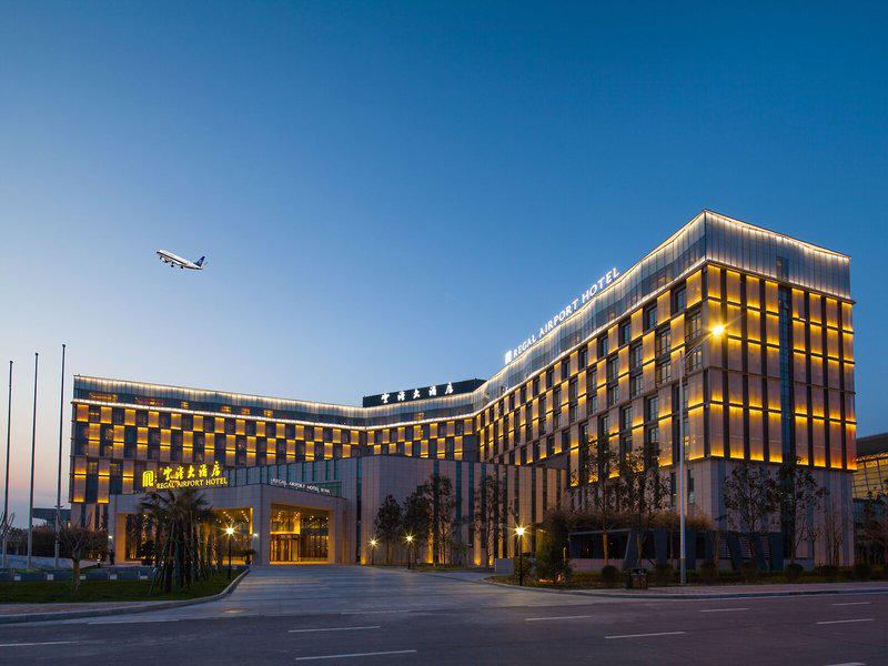 42537A2B44801861A8DD23A9623907D0