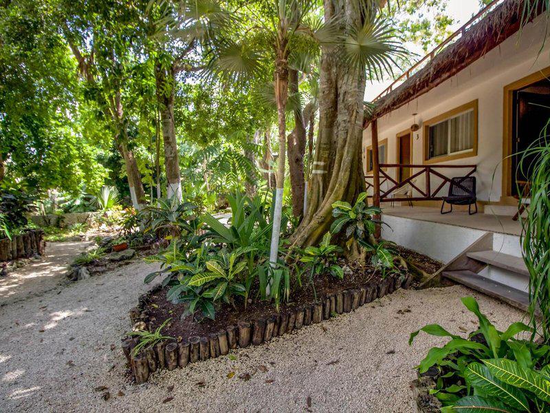 4CDD282B39E5D725C70AF6636A7DB5F4