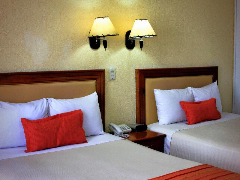 0387EC9DFB005343D56562B33BCB23B2