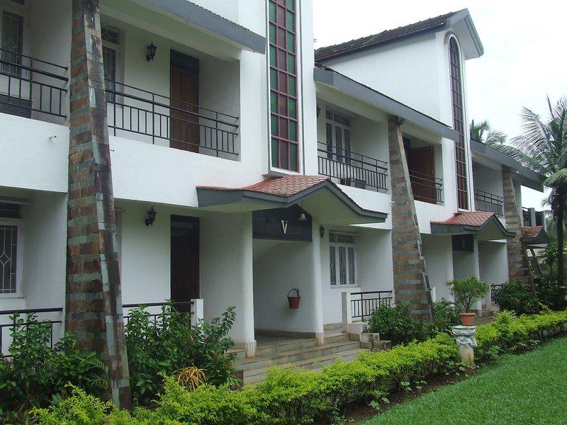 82A81BF80F542C3524B300AEDBF7E5C0