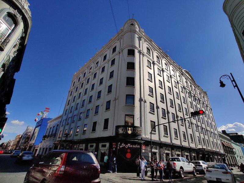 07BF934BABC00347C8C380D4A9D19EB9