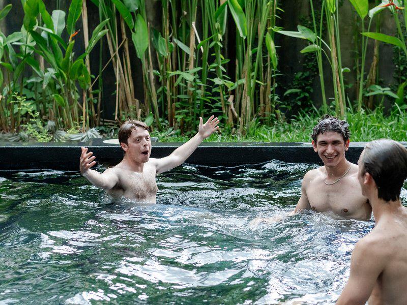 F528D3EE16E723E1E2A98BB3D253338B