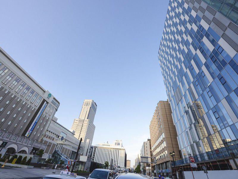 2110458ED8F92BE1331F0413B0883F90