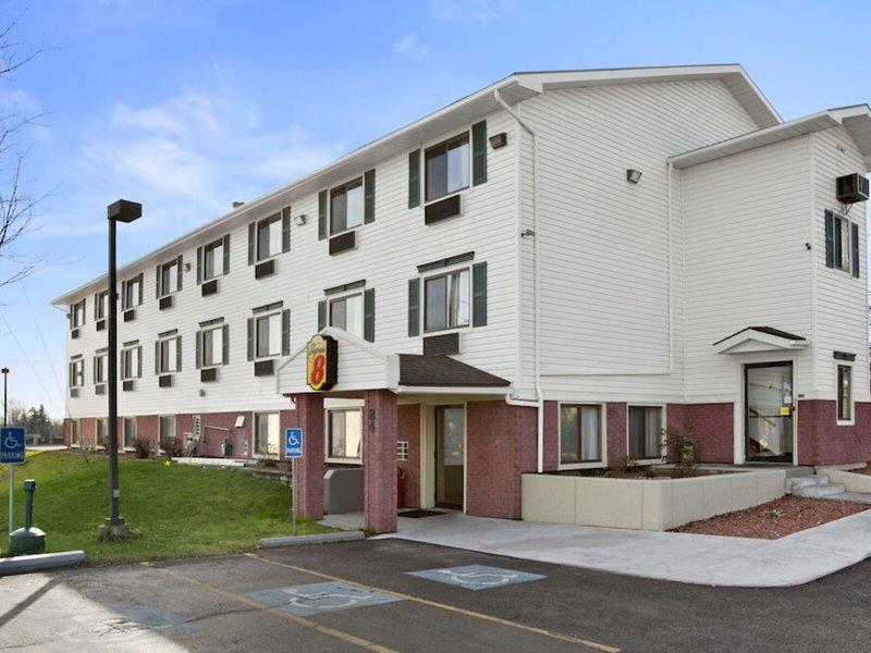 C46F927F7B4F1CEDA22E94A9440D4608