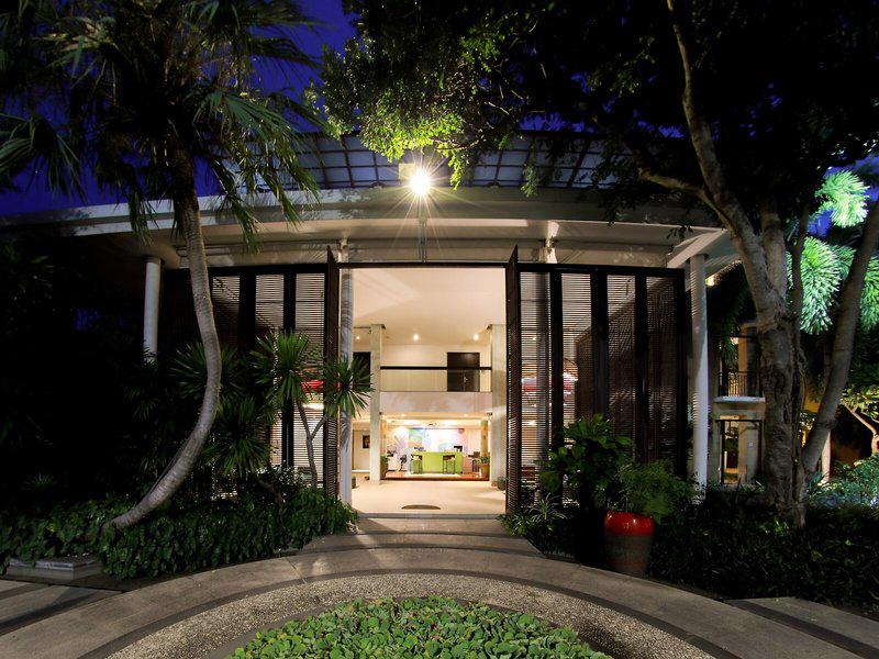 579BA6A4012384C13F82865648FBB360