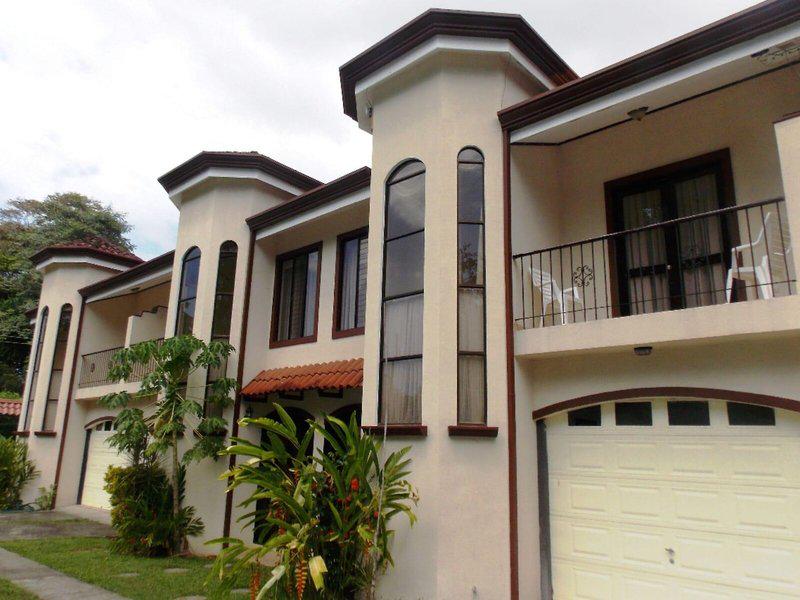 E14BF723870B7BC064DD1616251070E6