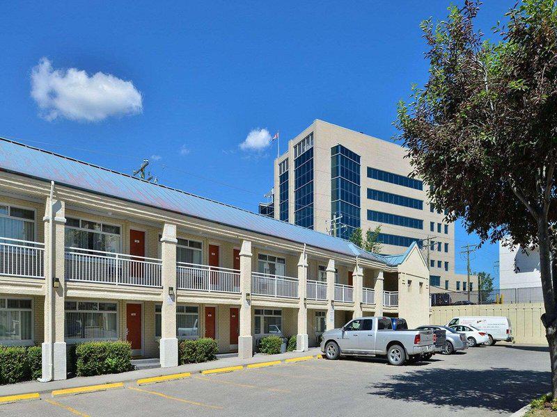 C8CDAAC1EC02935AB5E3CC44BB3D3E04