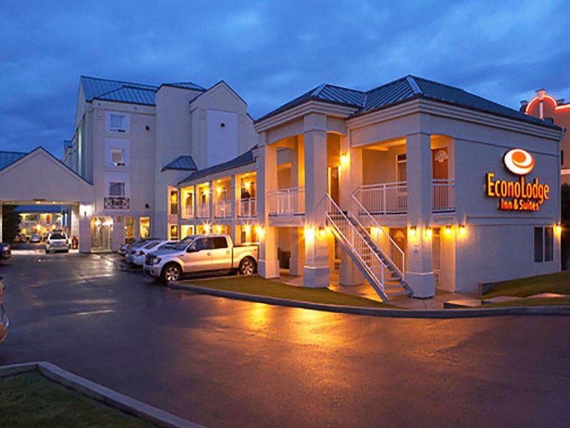 298F6FEB2A178720D3286193B5B92889