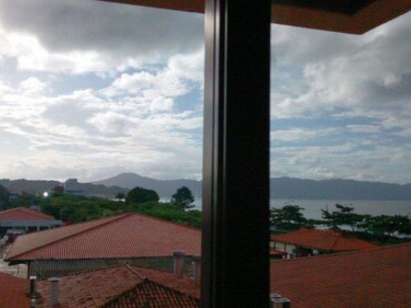 E66694508942F4D8146638D83B425A63