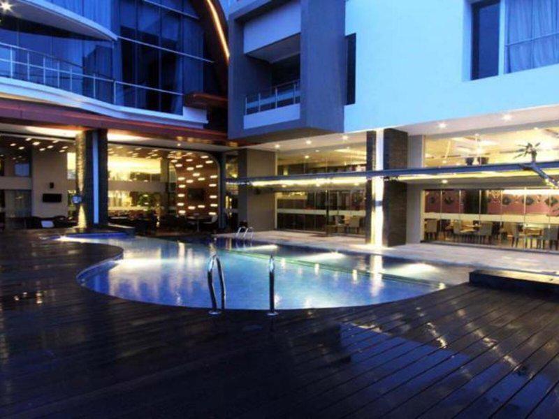 05C69A213BAAEB672929DF4A87A1F3E2