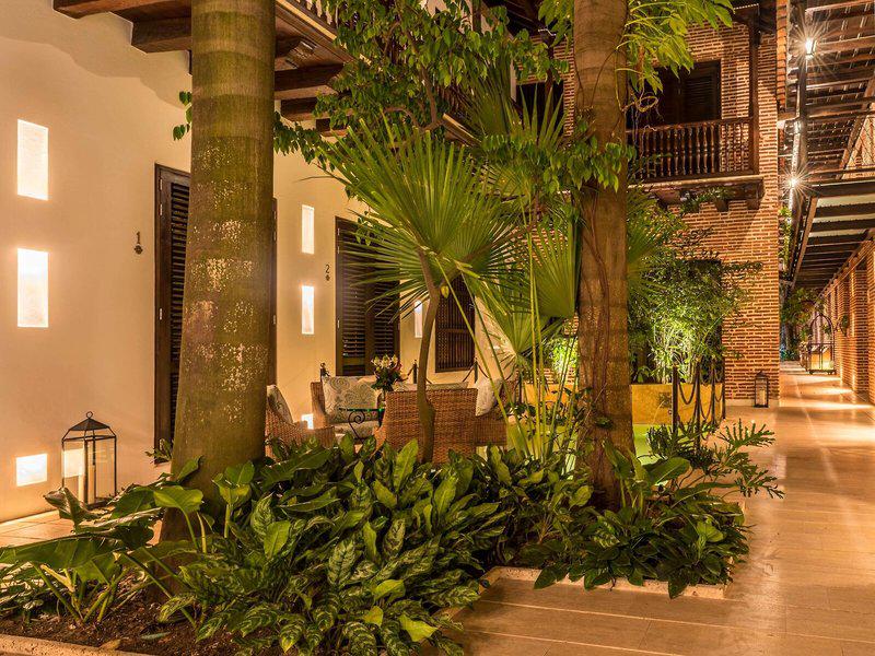 E7CDA0C2C1E2BC107B45C1148152BFAF