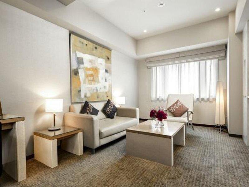 096DABF10CDC2951C18D648A2BAEFAA8