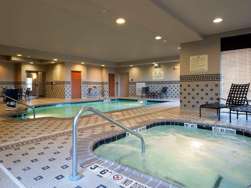 885881063CDC49D769B437E86892C326