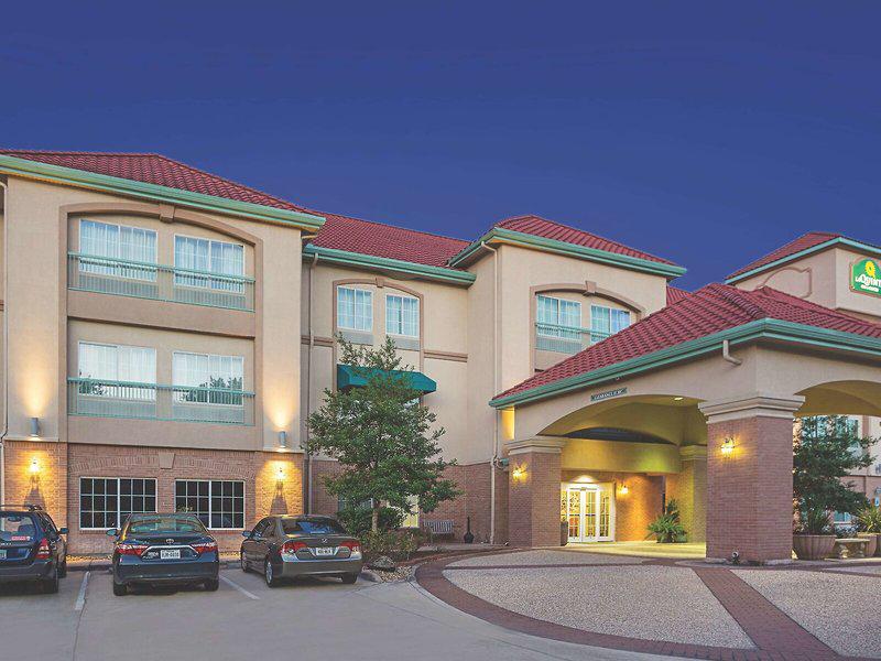 AA93B7067714CC69A383D8C87755BE7F