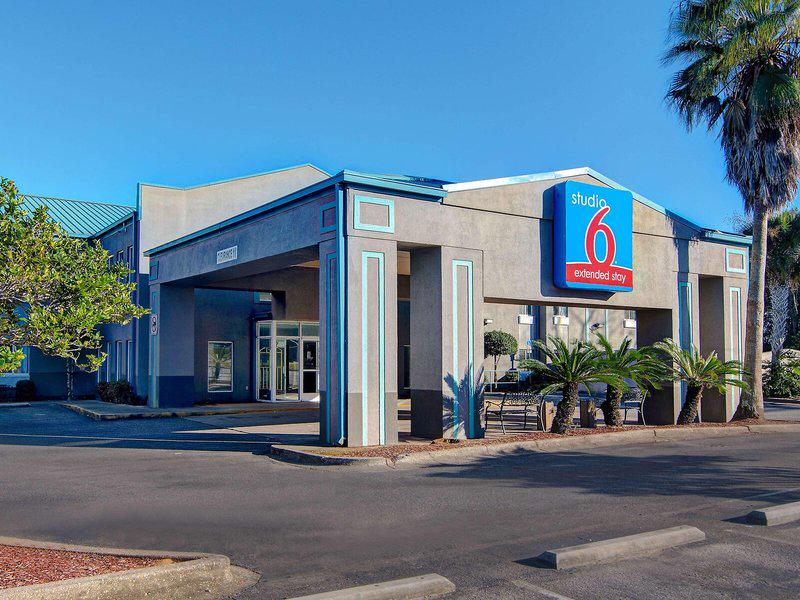 8B06D5693FF36D81AF982570CE01082B