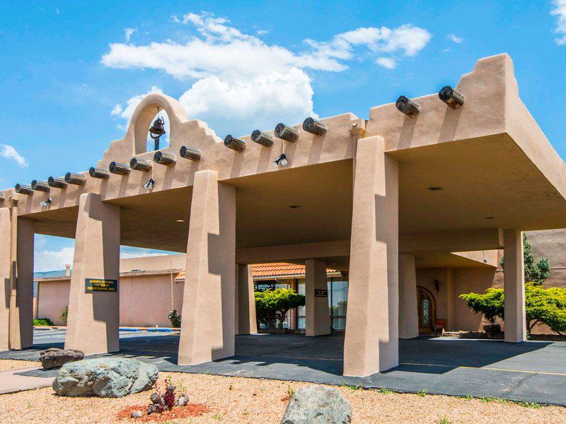 EB4BE3219E09F2B882389CF06B63200C