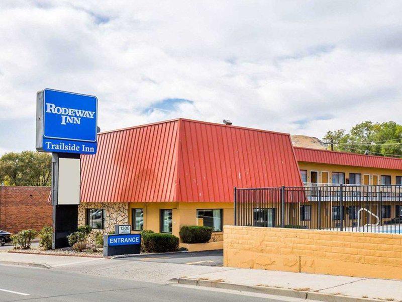 DECF910879B13D9AFA6A9779B3D3FECC