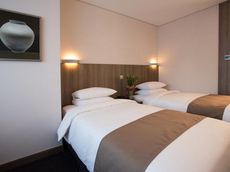 4B9A1449AE63B26D99C2DFBE532486DA