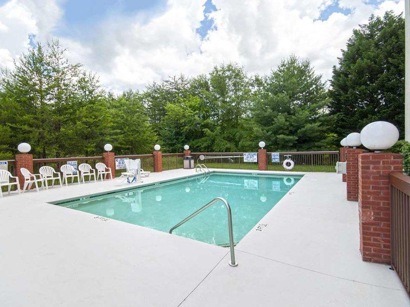 27EC6F2380E5D61A6233BFEF91AC4ABD