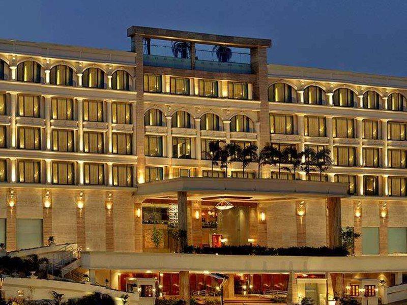 94DB18F5415C7D2915ABF04CC708D05D