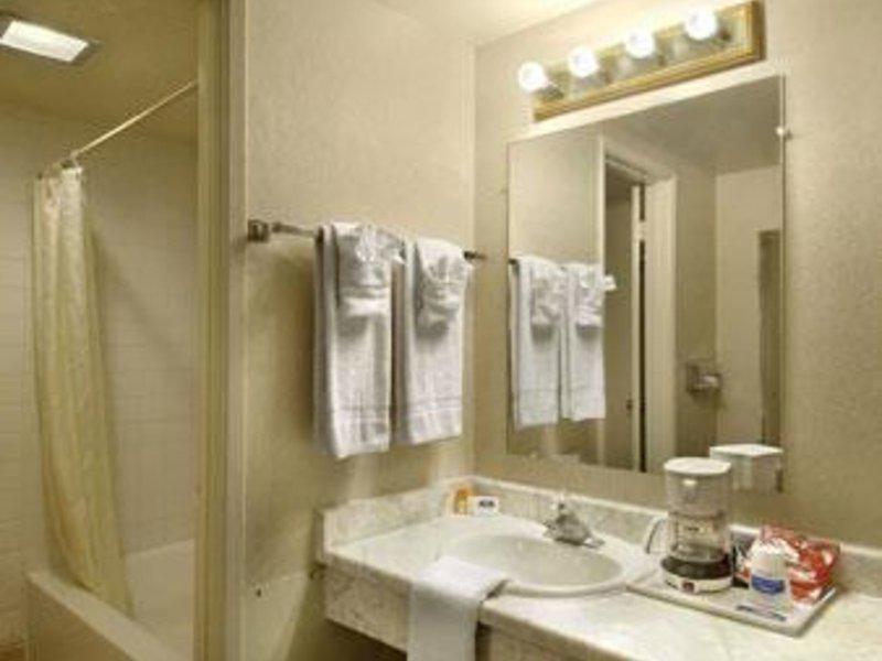 211FA97E7C82FEEA0B37304ED94EE8BD