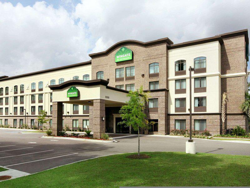 ACAC76B3661AAD16D2D4F882D85B5EC7